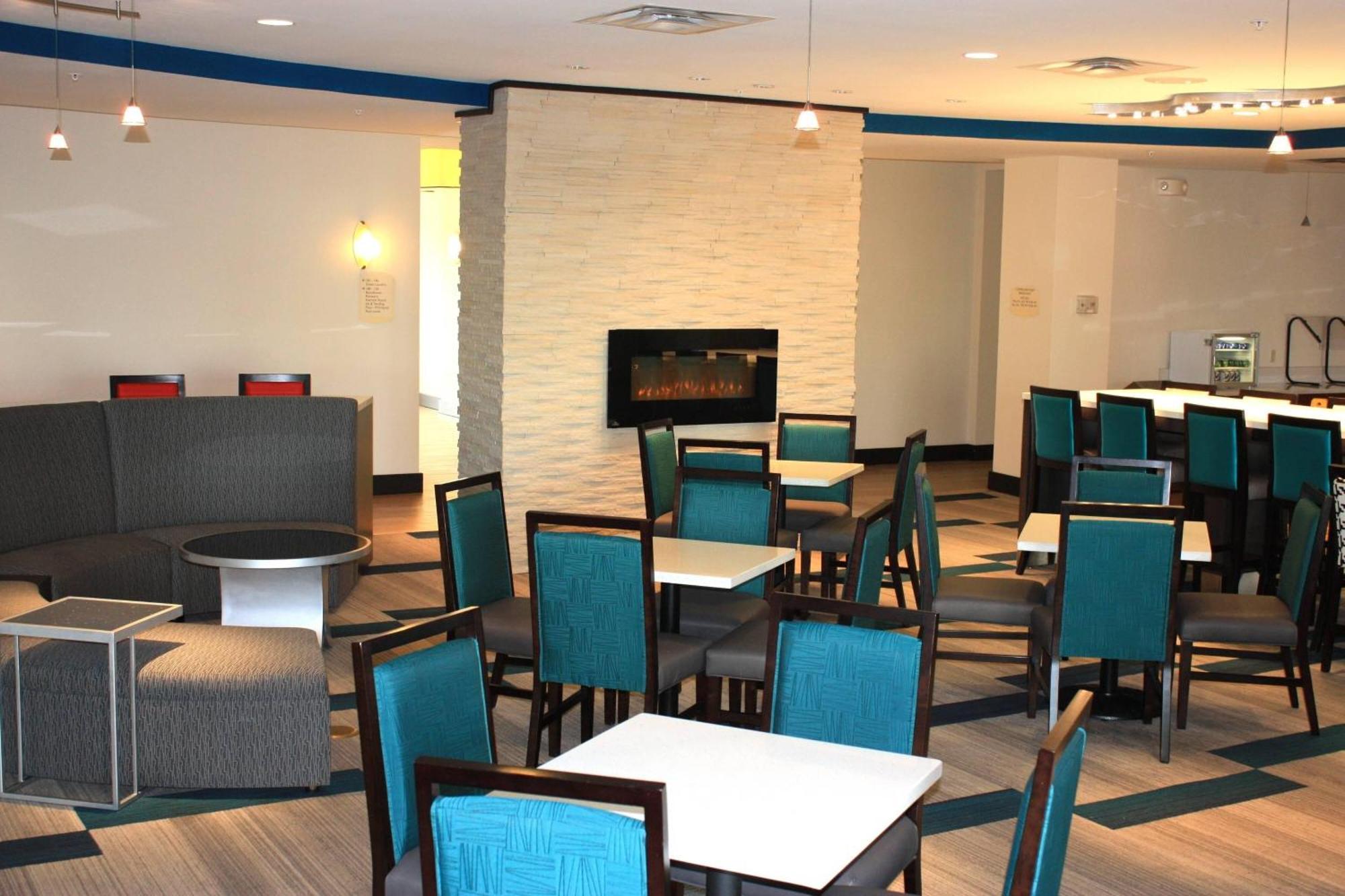 Springhill Suites By Marriott Oklahoma City Airport Екстер'єр фото