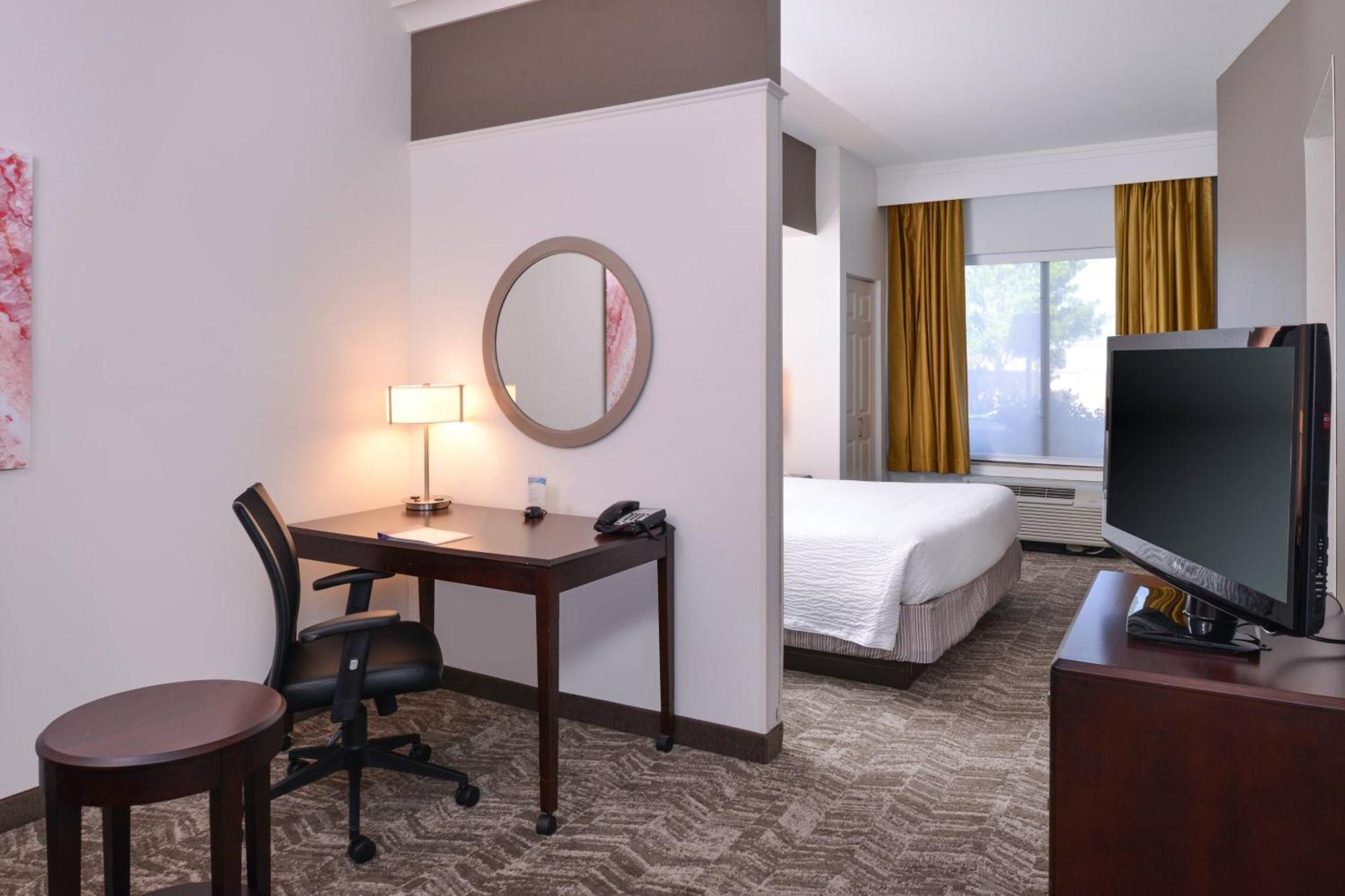 Springhill Suites By Marriott Oklahoma City Airport Екстер'єр фото