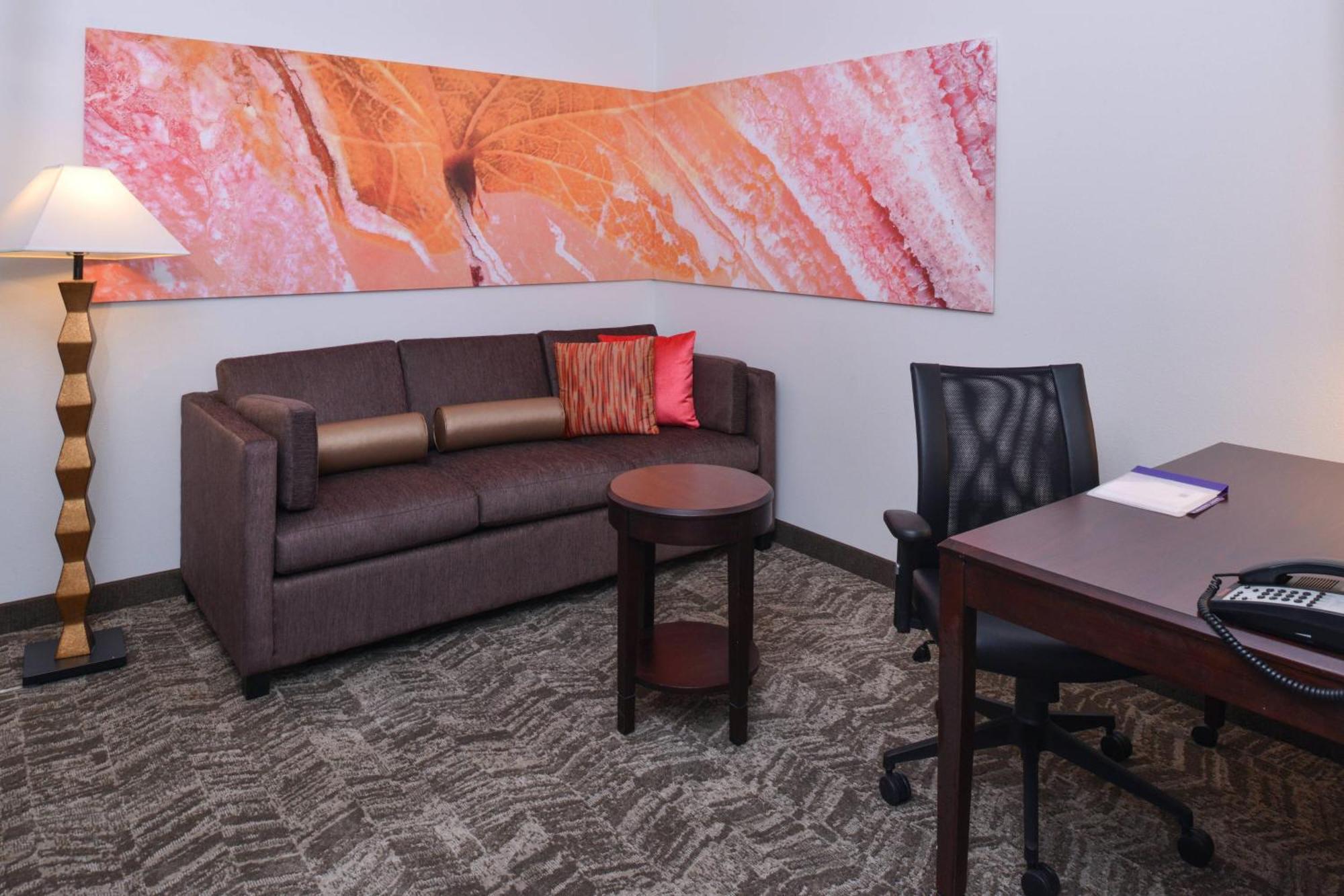 Springhill Suites By Marriott Oklahoma City Airport Екстер'єр фото